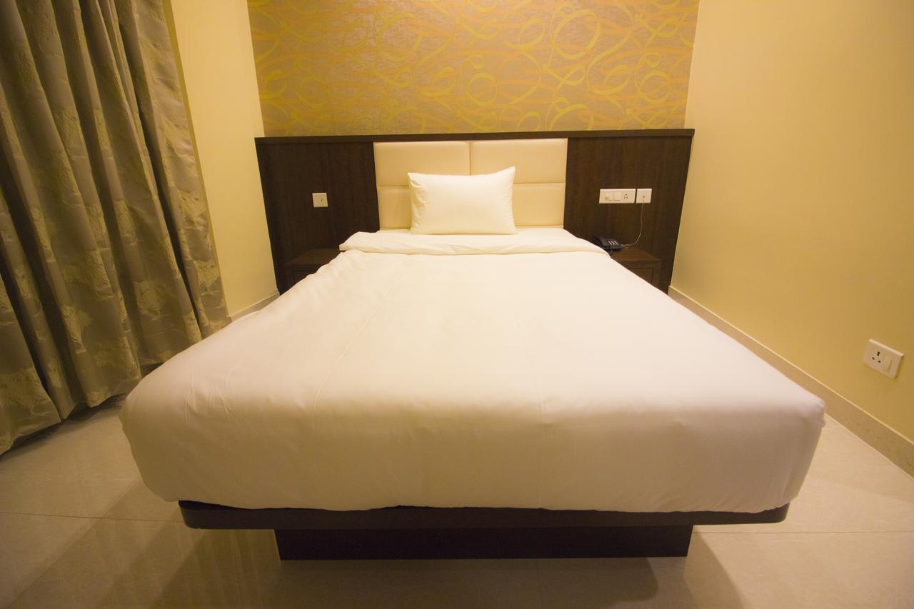 The Grace Hostel Kolkata Exterior photo